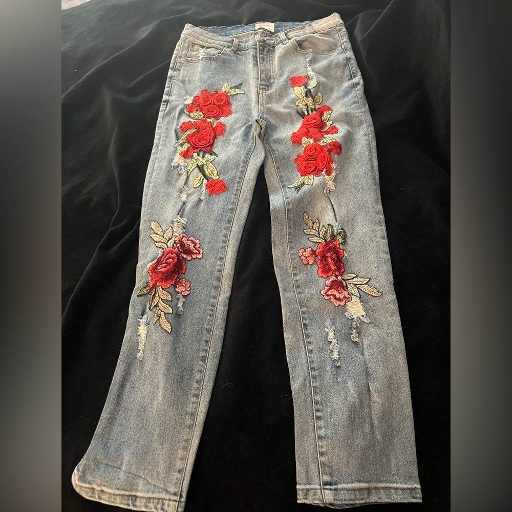 Emory Park Blue Jeans with Red Floral Embroidery